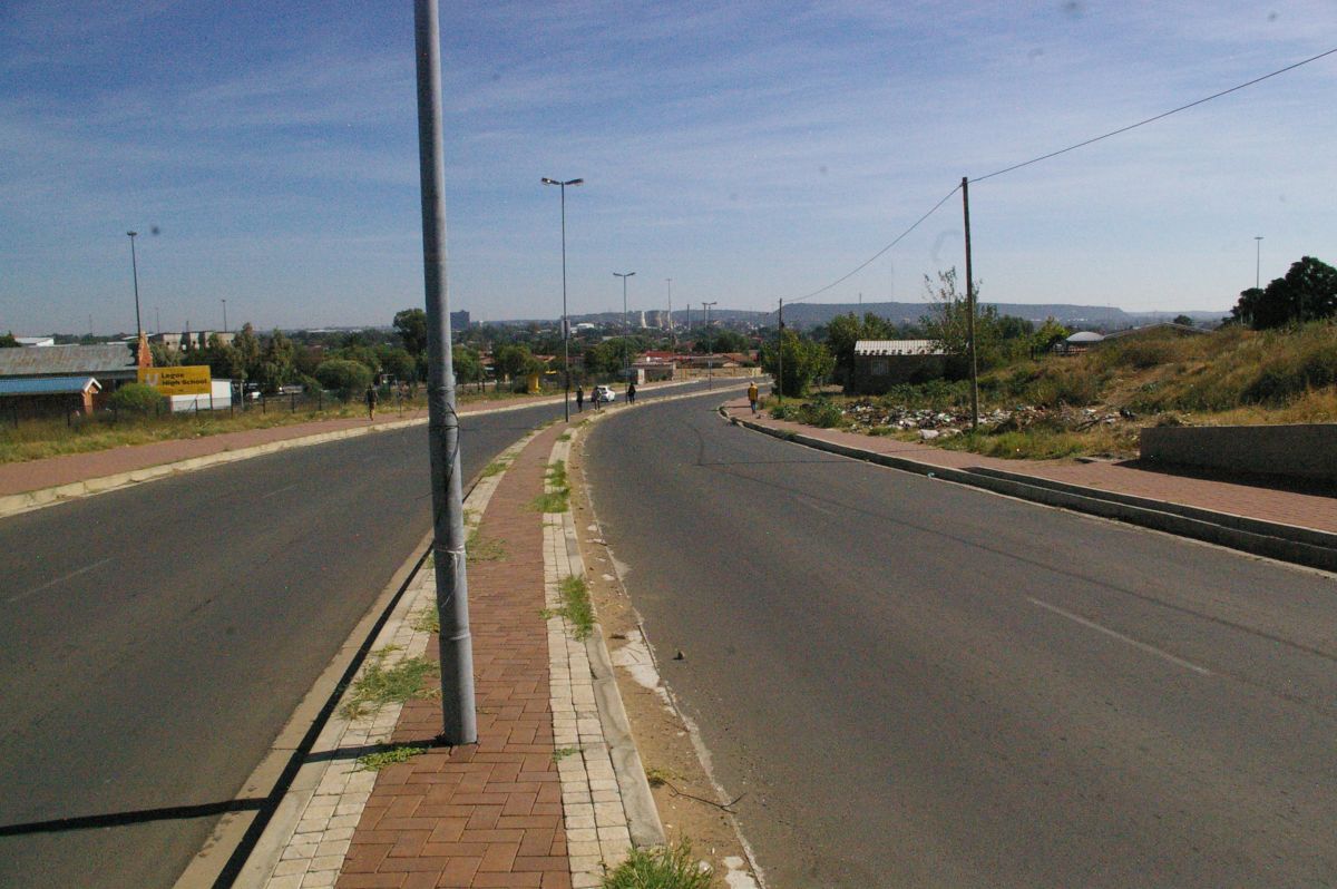 R1.9 billion spent on roads with little results