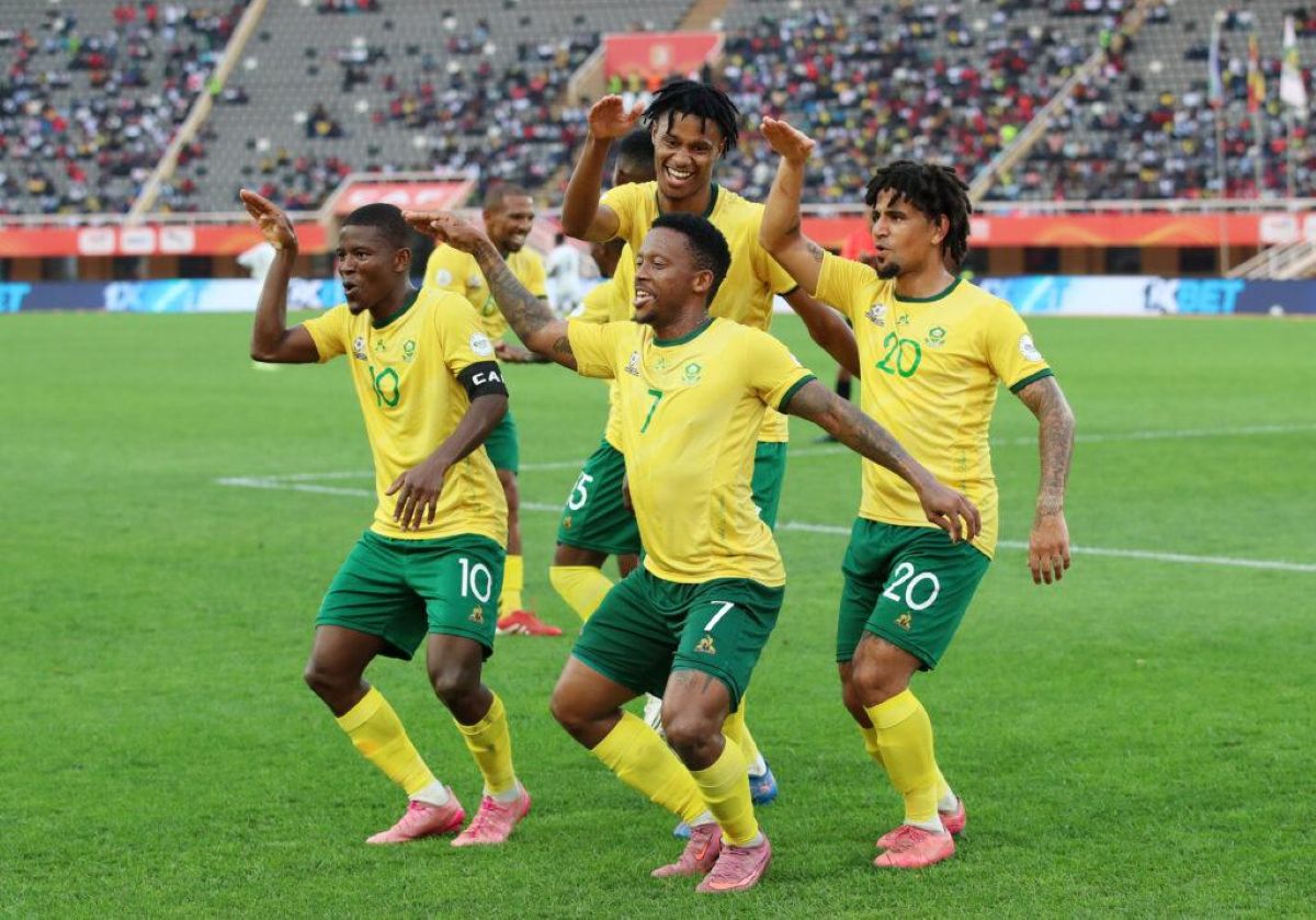 Bafana Bafana crushes Guinea 2-1