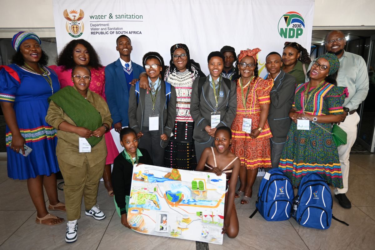 FS learners scoop bursaries and prize monies