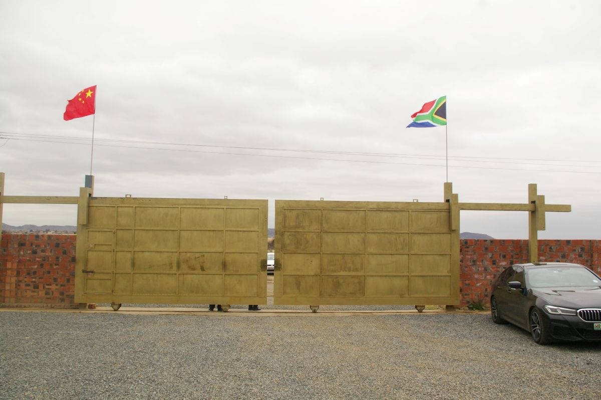 Minister Tau to strengthen trade relations with China