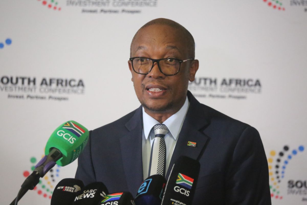 Minister Tau woos investors ahead of the 6th SAIC Conference