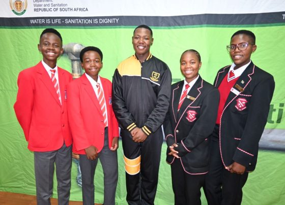 Learners win competition prizes.
