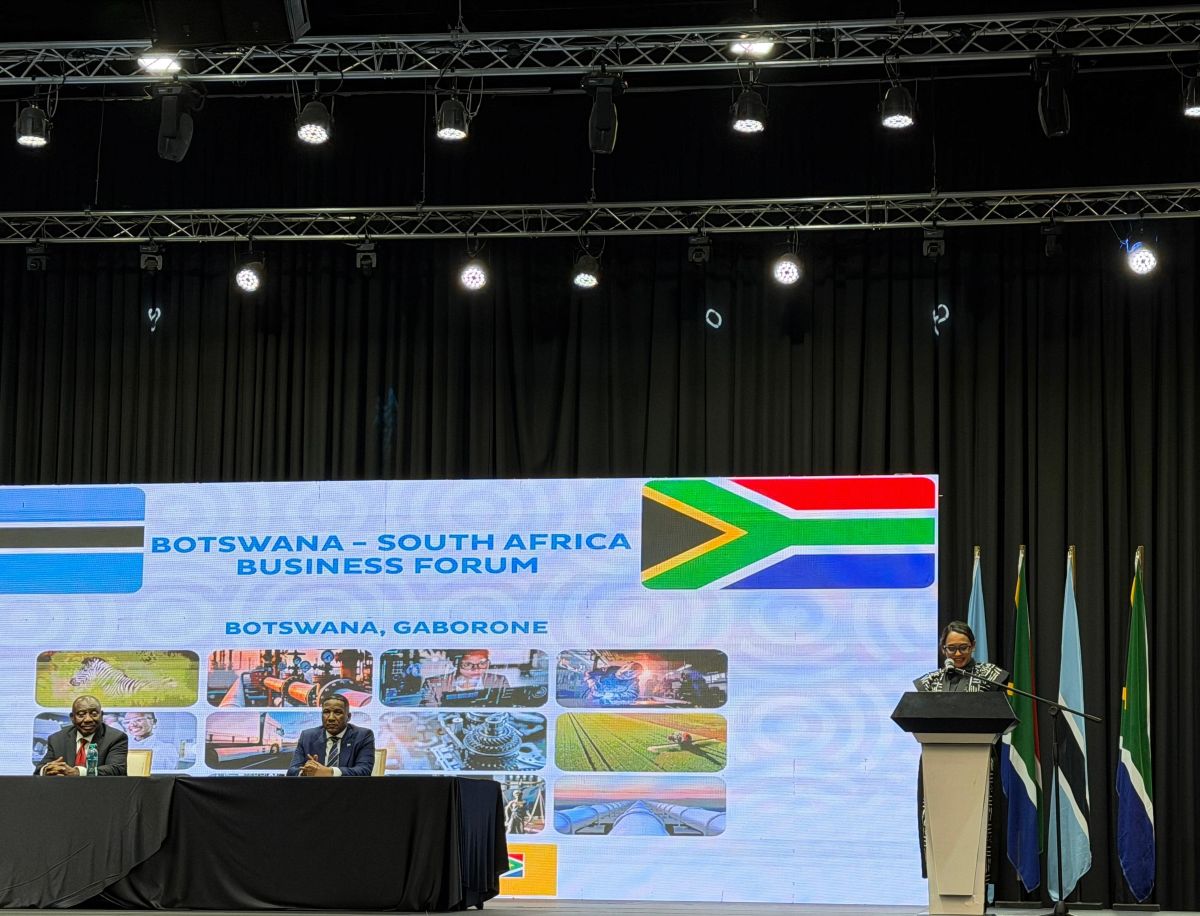 Abrahams calls for economic regional collaboration