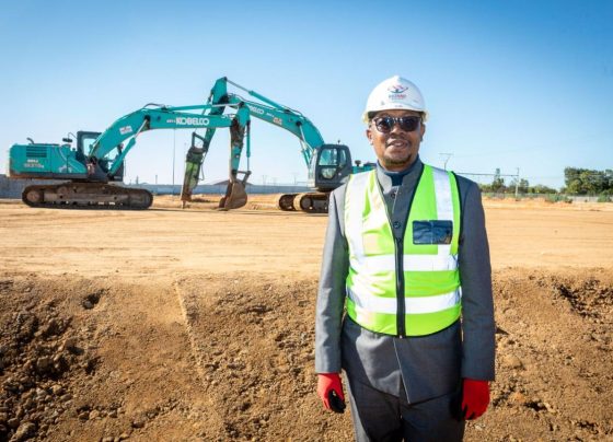 Parks Tau.