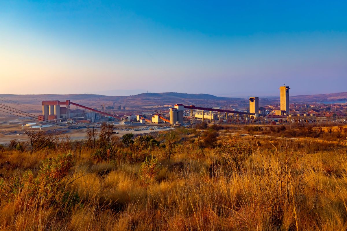 Harmony Gold Boosts Financial Flexibility with Oversubscribed Multi-Currency Refinancing
