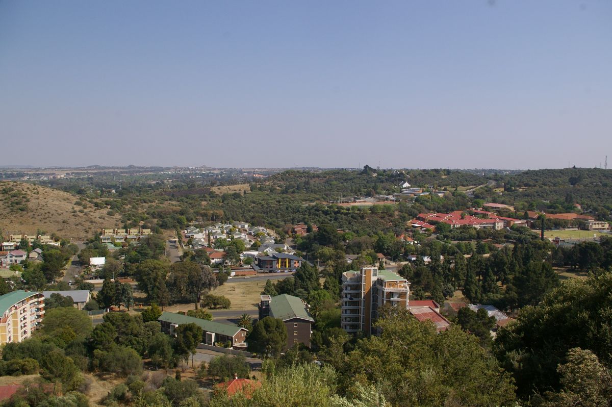 South Africa’s Services Sector Surges to R1.8 Trillion Income Amid Changing Workforce Dynamics