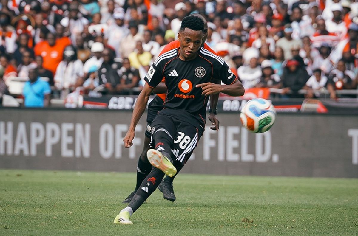 Mofokeng Sweeps PSL Awards as Dominant Orlando Pirates Rule the Night