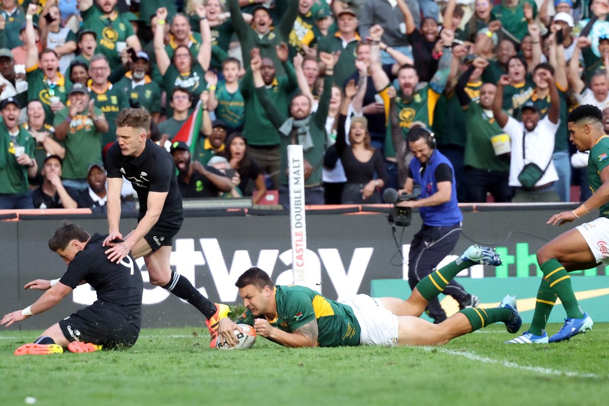 Clinical All Blacks Punish Wasteful Springboks in Johannesburg Thriller