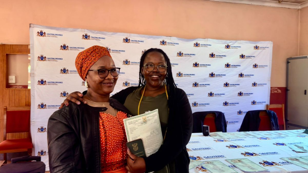 Gauteng Accelerates Taxi Operating Licence Drive, Clearing Backlog with 100 Permits Handed Over in Tshwane