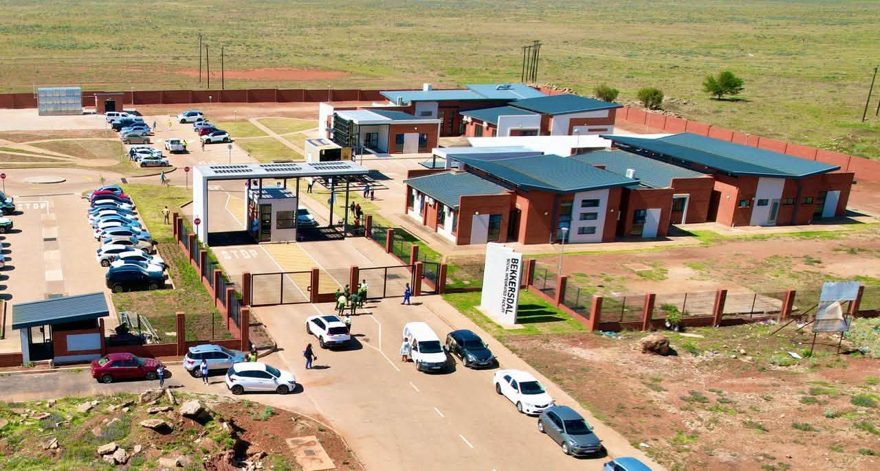 Gauteng Department of Infrastructure Development Hands Over R84.7 Million Bekkersdal Social Integration Facility to Uplift Children and the Elderly