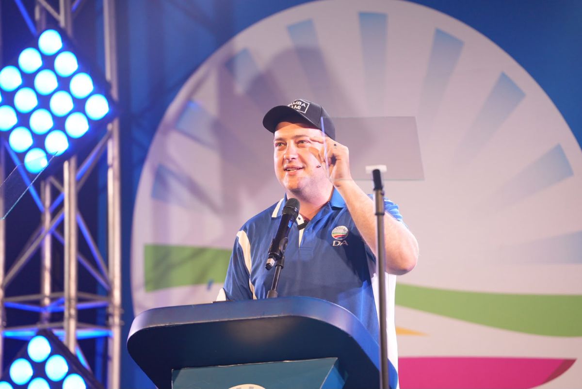 Keeping Chaos at Bay: Hill-Lewis Issues Final Plea as Cape Town’s Municipal Race Tightens
